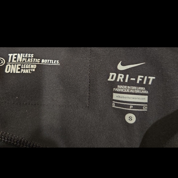 Nike Women's Black and Purple Capris - Picture 4 of 4